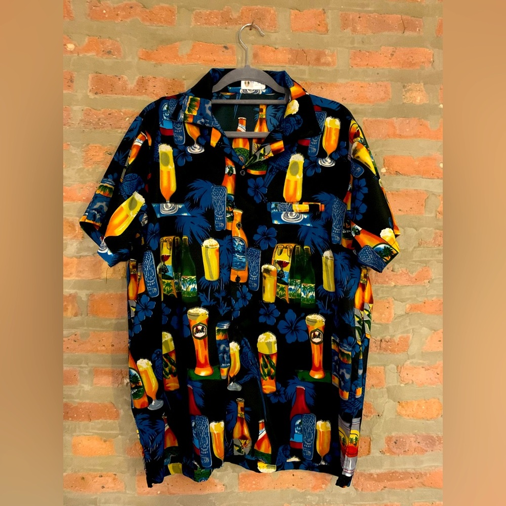 V.H.O. Hawaiian Tiki drink beer pattern short sleeved button up shirt mens L